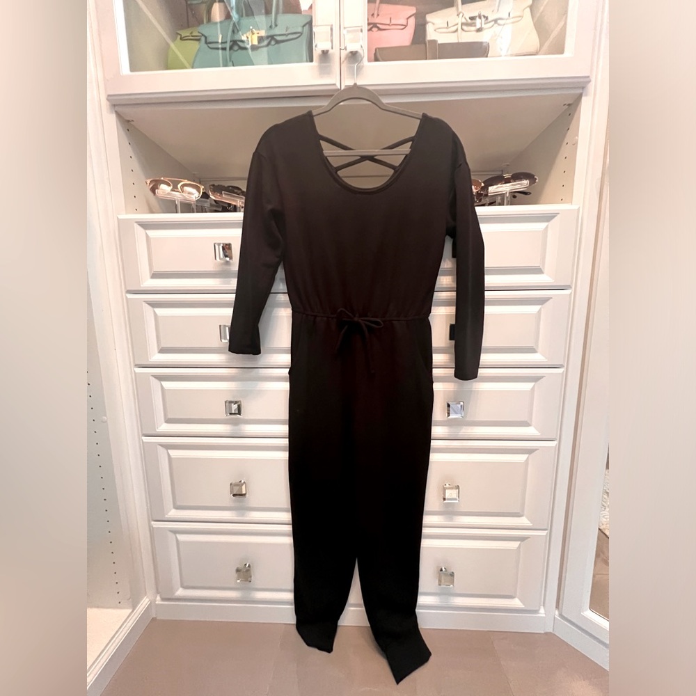 EUC - scoop neck jumpsuit